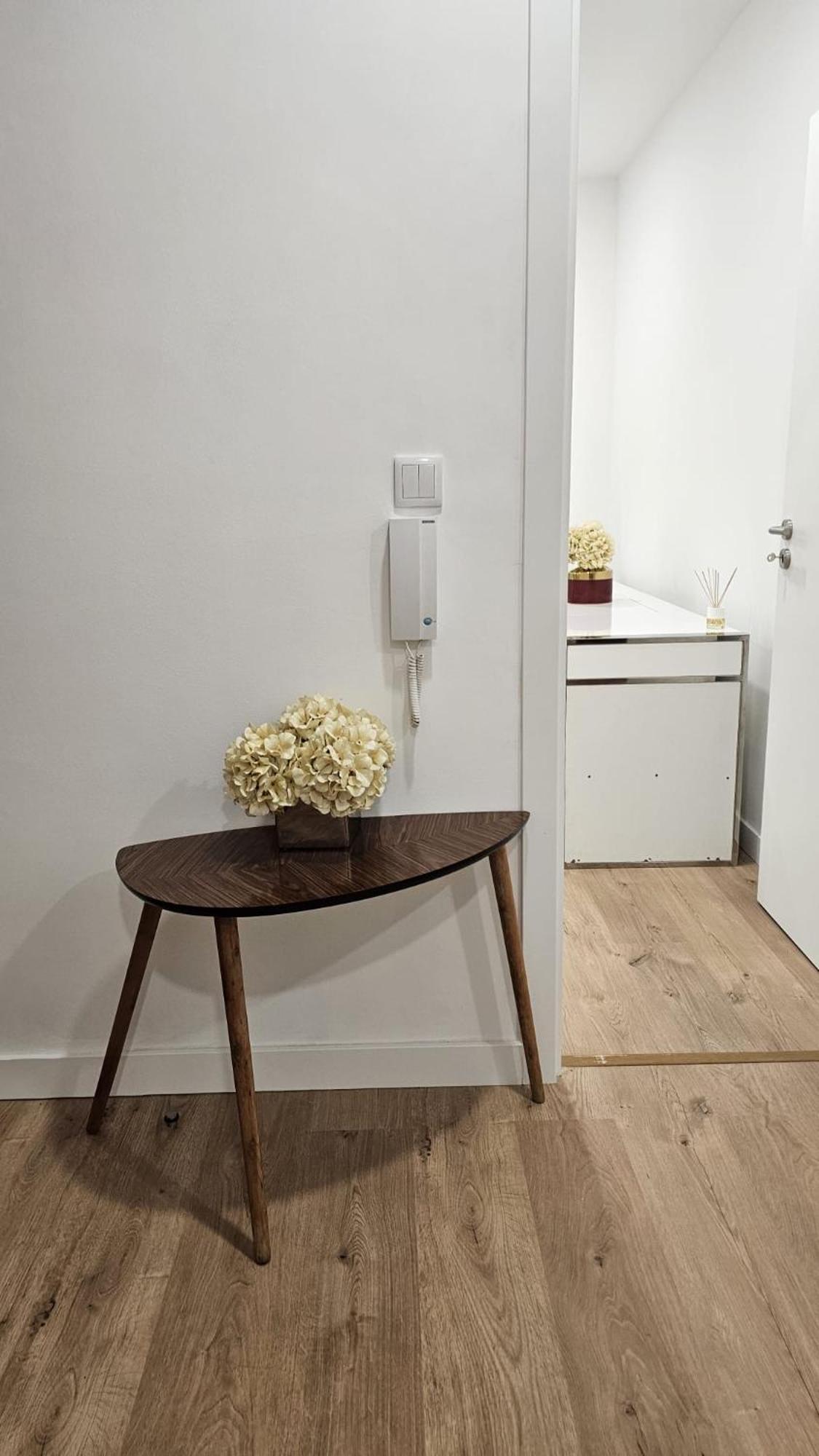 Apartamento T3 Em Lisboa/ Queluz Buitenkant foto